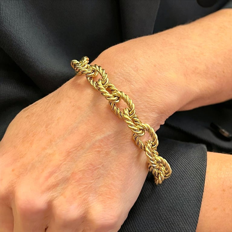 Gold Twisted Oval Link Bracelet