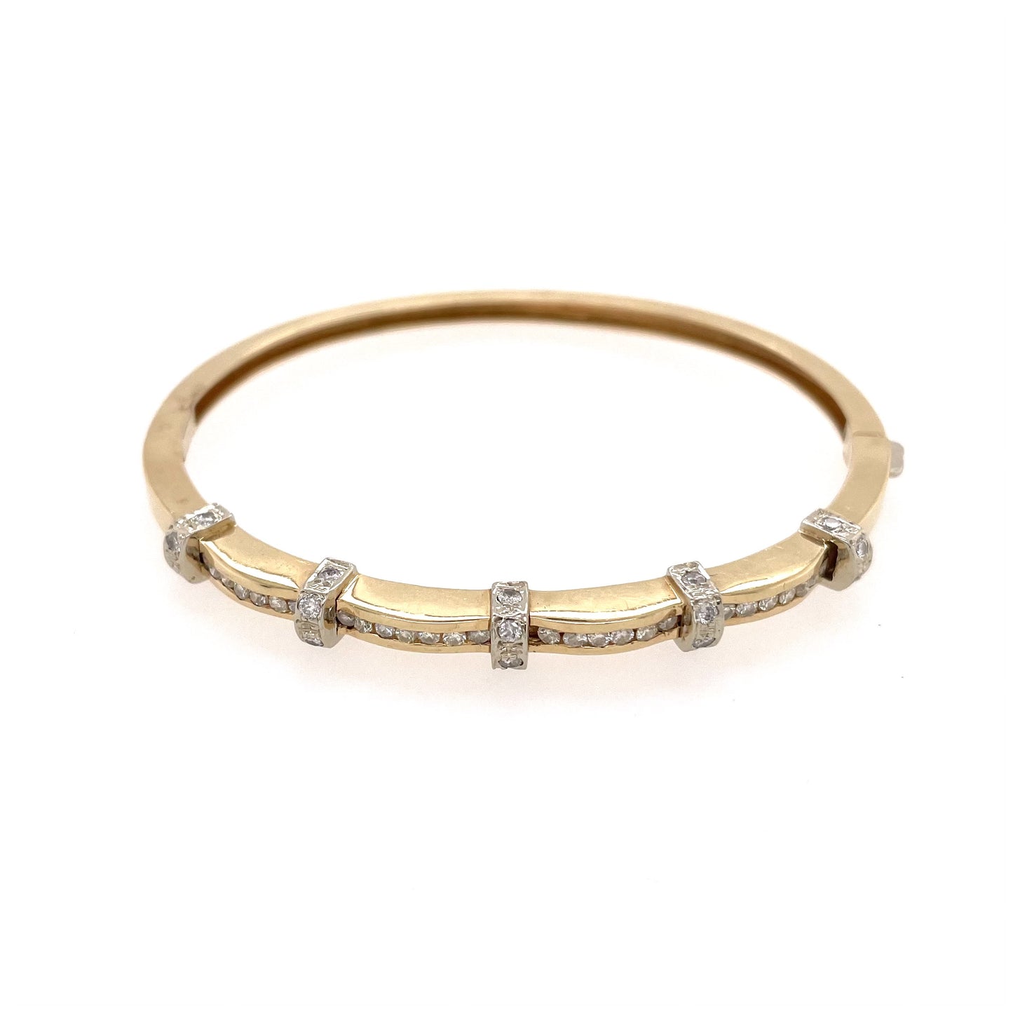 Gold Diamond Scalloped Bracelet