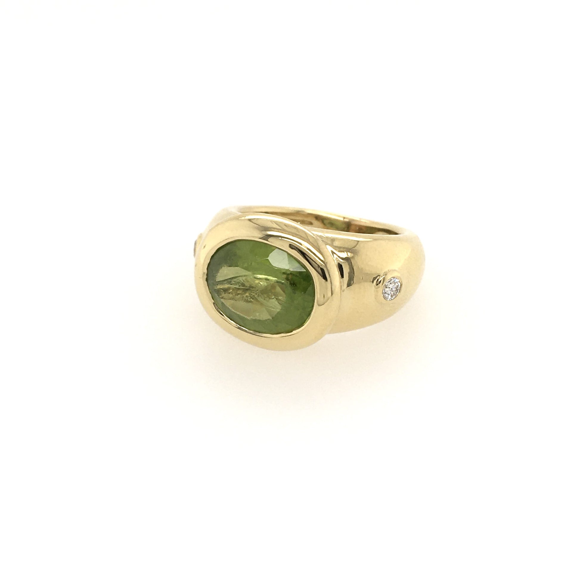 Peridot Bombe Ring