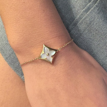 Rose Gold Mother of Pearl Clover Bracelet