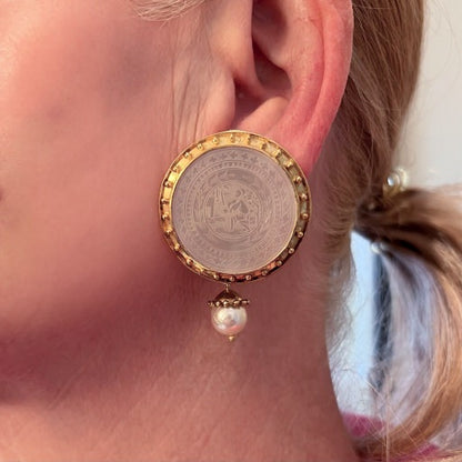 Elizabeth Locke Chinese Mother-of-Pearl Disc Earrings
