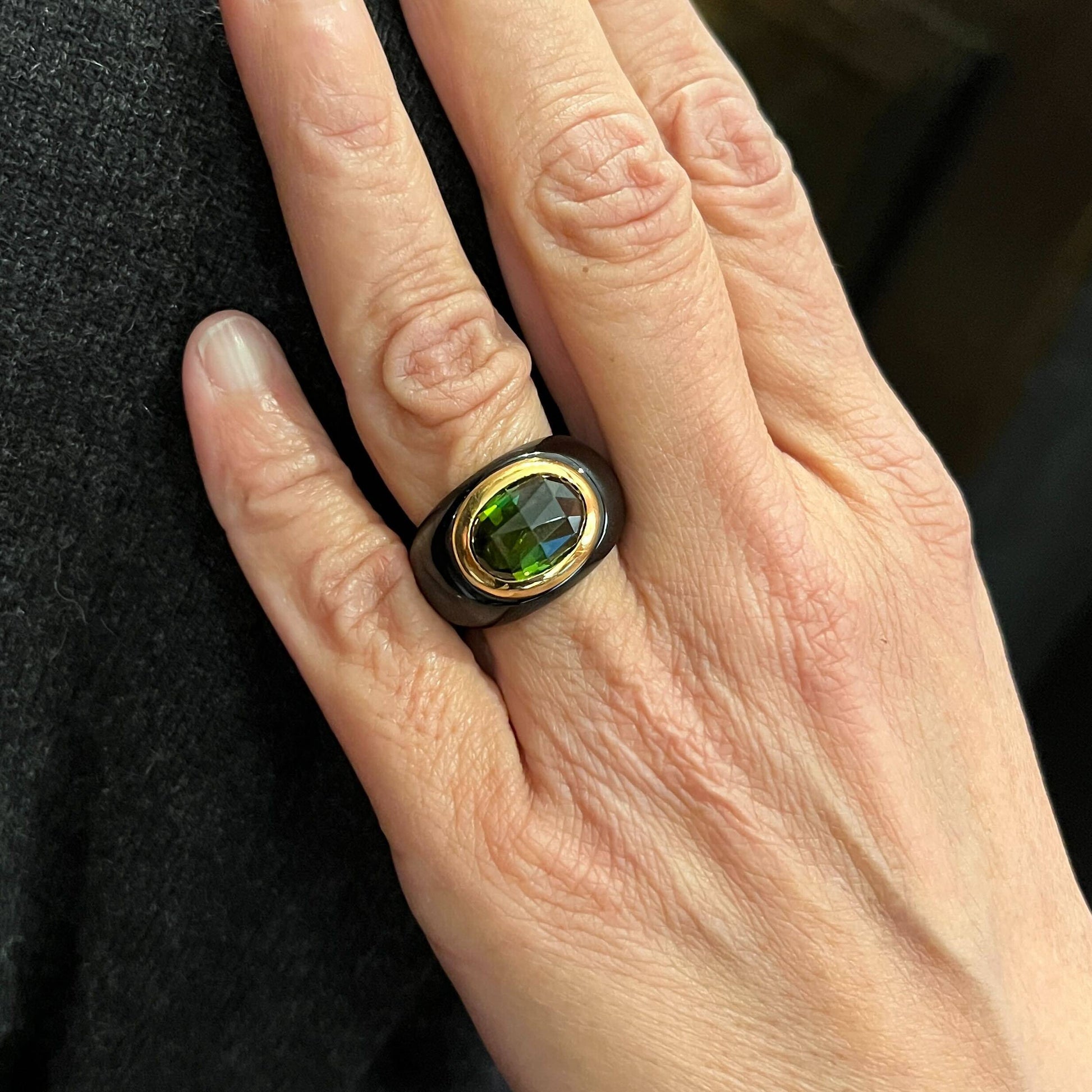 Peridot Black Onyx Bombe Ring