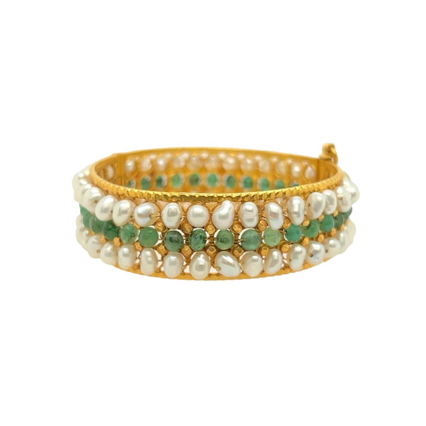 Indian Mughal Style Pearl Emerald Gold Bracelet